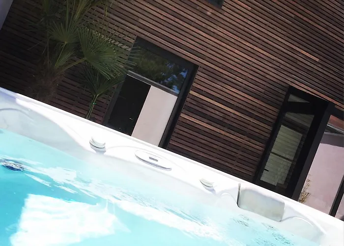 Couette-café Thermes De Kain - Tournai